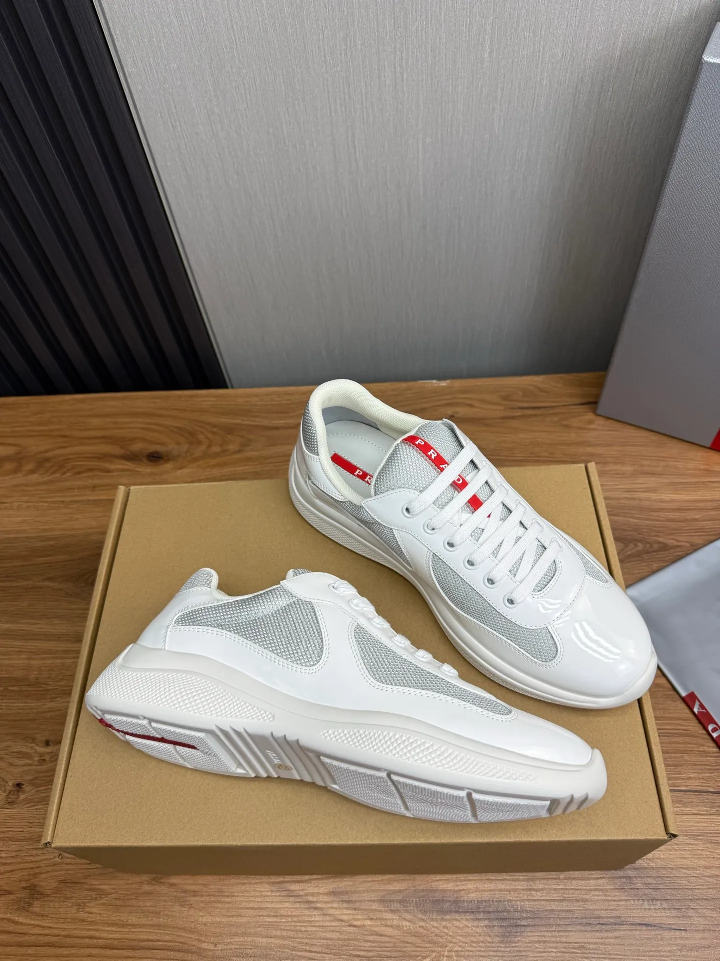 Men's shoes 640💰 [PRADA] Hot selling items🔥Must be recommended every day~~ Official website synchronized, 1:1 high quality shipments✔️ Imported cowhide fabric, rubber material + cowhide lining, original bottom, high-end airplane box packaging🎁 38-45 (38.45 custom-made, non-returnable)